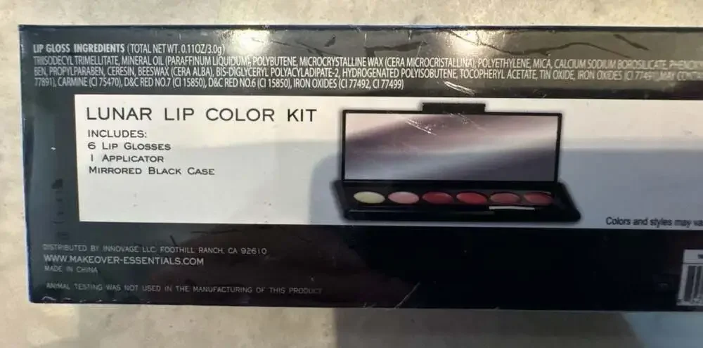 Makeover Essentials Lunar Lip Color Kit with Mirrored Case